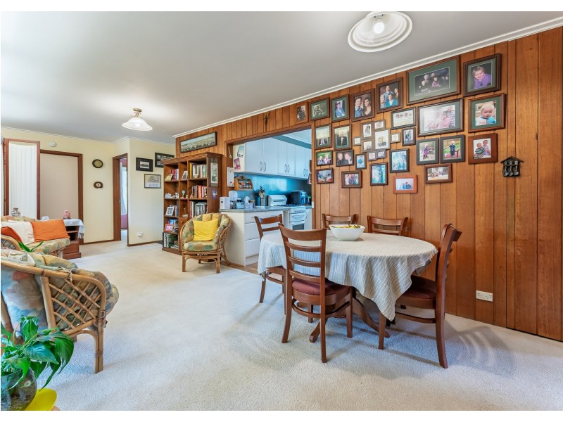 1 Brenda Court, Croydon VIC 3136