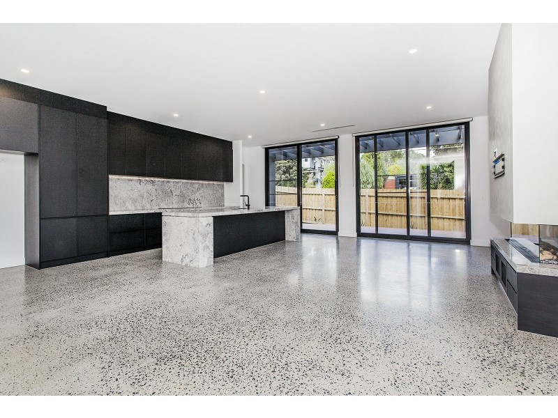27 David Drive, Mooroolbark VIC 3138