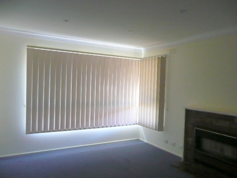 74 Sellick Drive, Croydon South VIC 3136