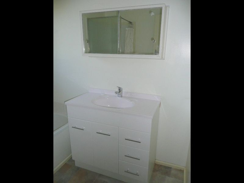 74 Sellick Drive, Croydon South VIC 3136