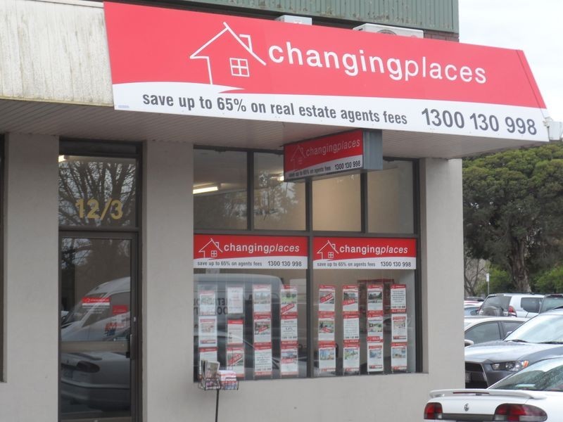 12/3 Hewish Road, Croydon VIC 3136