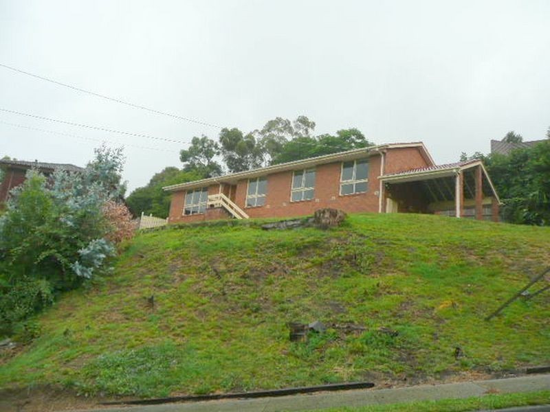 4 Landara Court, Mooroolbark VIC 3138