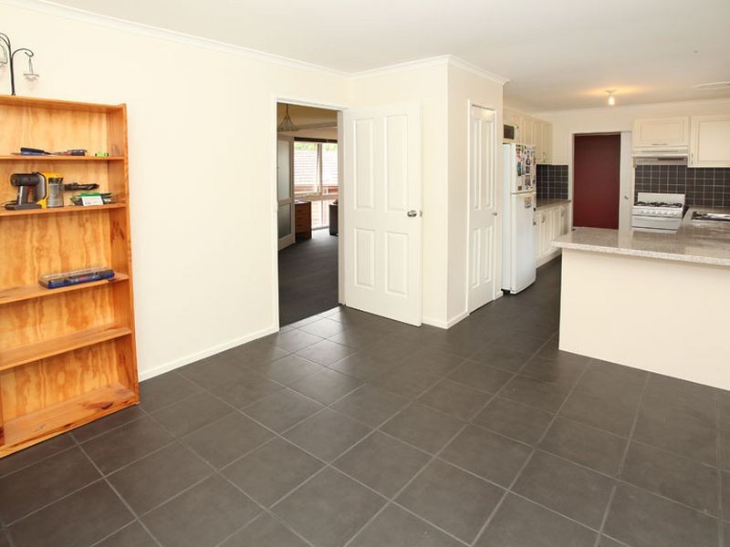 4 Landara Court, Mooroolbark VIC 3138