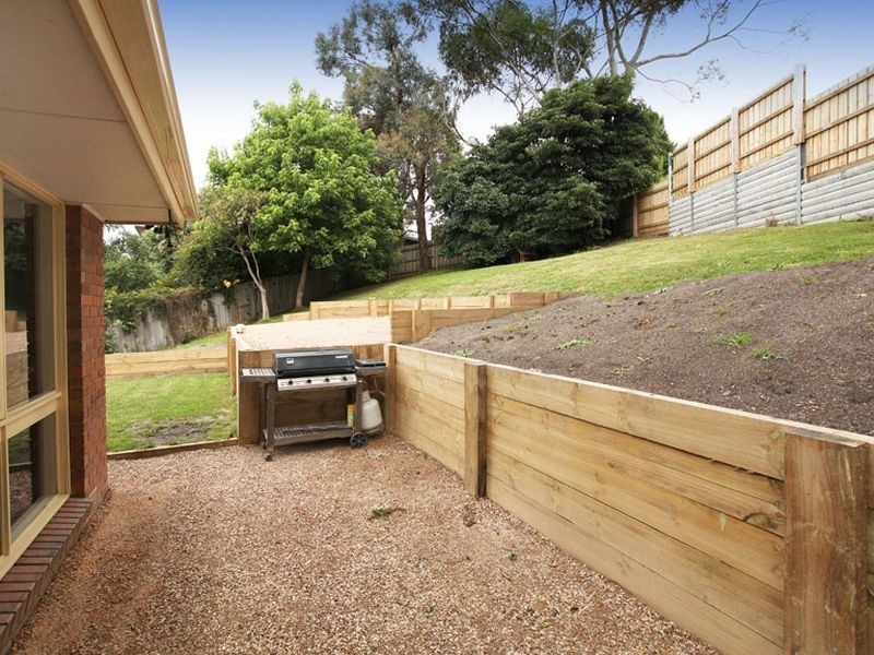 4 Landara Court, Mooroolbark VIC 3138