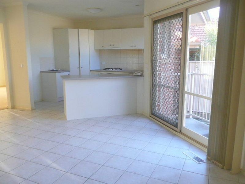 11 Bathurst Street, Mooroolbark VIC 3138