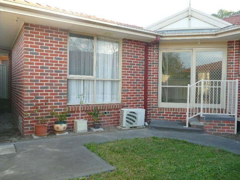 11 Bathurst Street, Mooroolbark VIC 3138