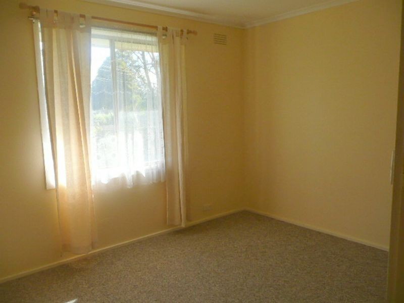 34 Blackburn Road, Mooroolbark VIC 3138
