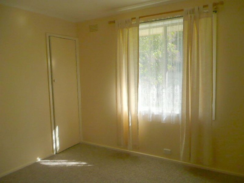 34 Blackburn Road, Mooroolbark VIC 3138