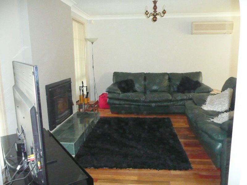 24 Mountain Drive, Mooroolbark VIC 3138