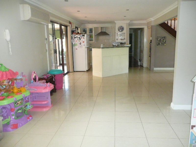 24 Mountain Drive, Mooroolbark VIC 3138