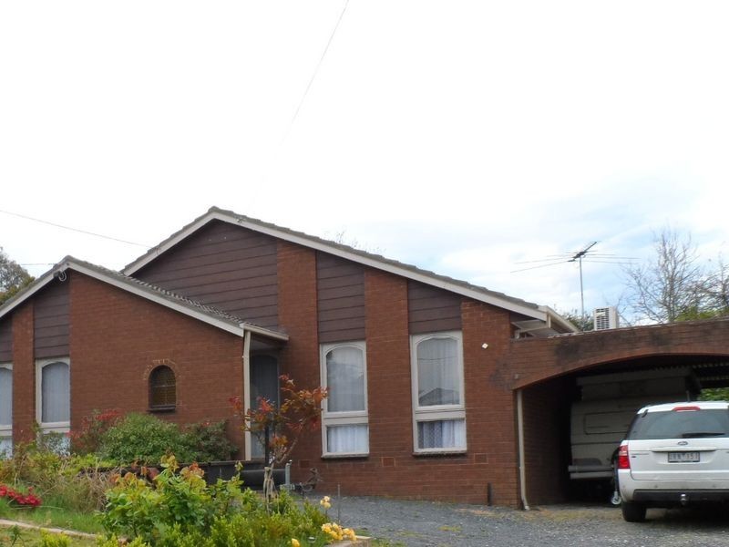 17 Coolaroo Court, Mooroolbark VIC 3138