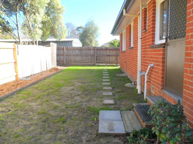 74 Sellick Drive, Croydon VIC 3136