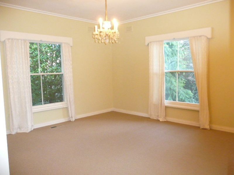 8 Colehurst Crescent, Sassafras VIC 3787