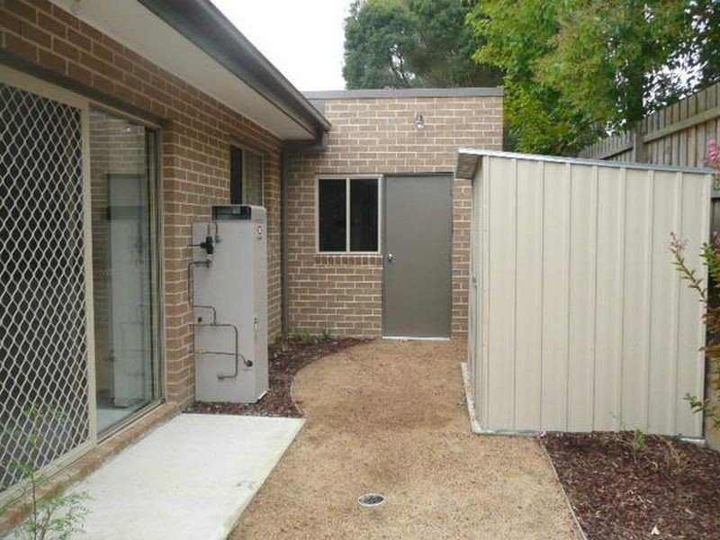 2/42 Zina Grove, Mooroolbark VIC 3138