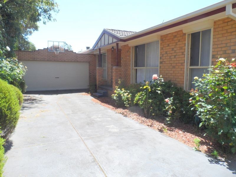 35B Lomond Avenue, Kilsyth VIC 3137