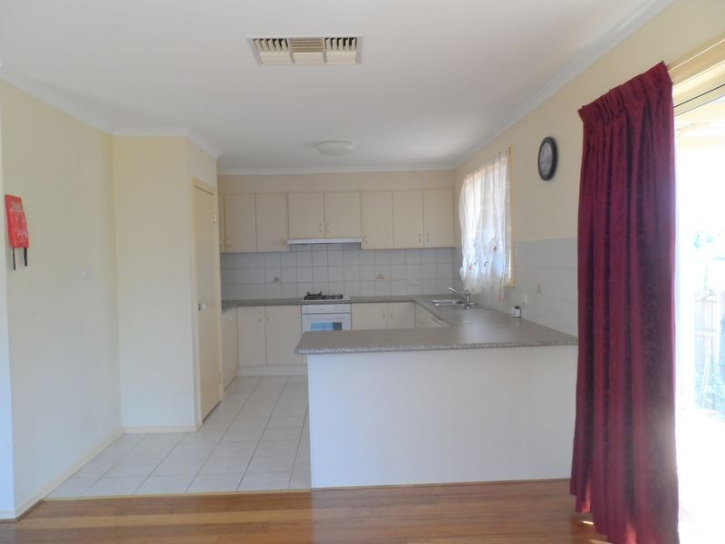 35B Lomond Avenue, Kilsyth VIC 3137