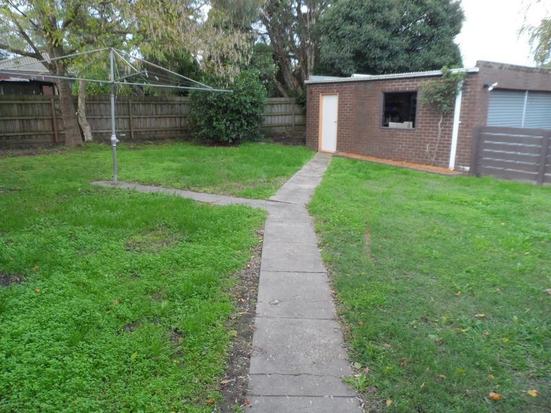 7 Western Way, Mooroolbark VIC 3138