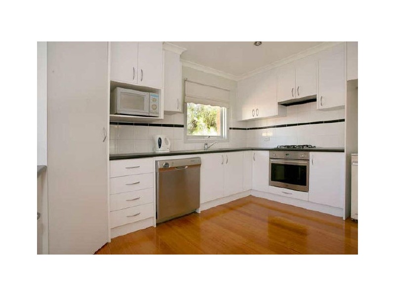 39 Aintree Street, Mooroolbark VIC 3138