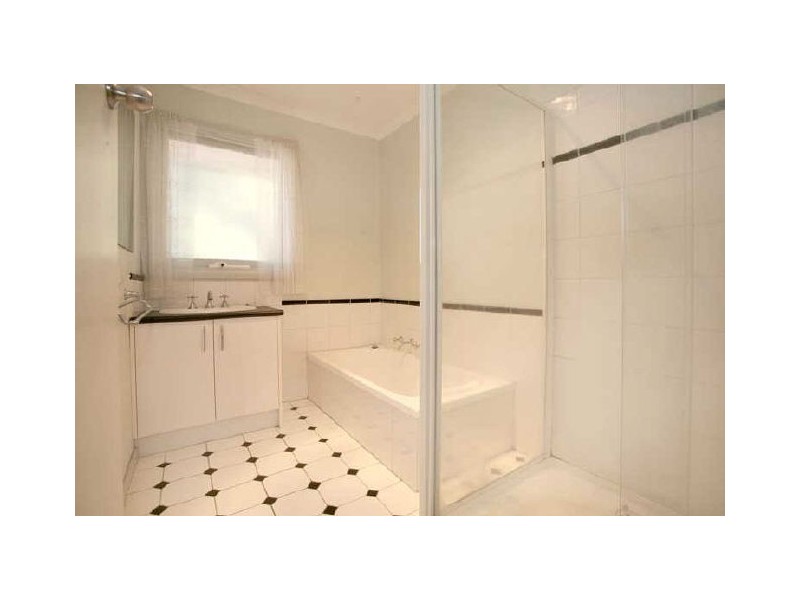 39 Aintree Street, Mooroolbark VIC 3138