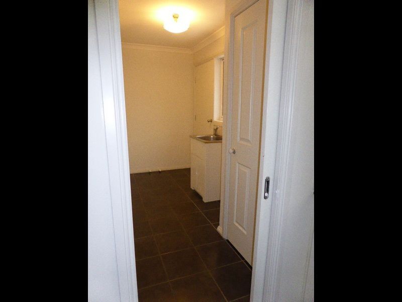 2/36 Croydondale Drive, Mooroolbark VIC 3138