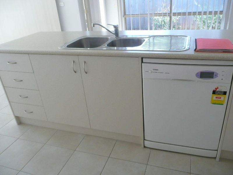 16 Smithacres Road, Montrose VIC 3765