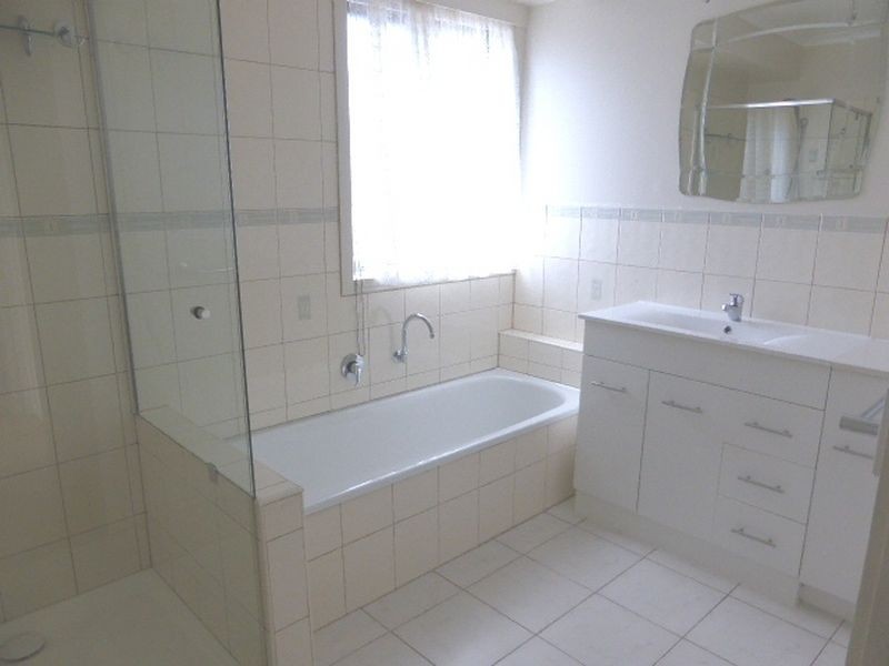 247 Manchester Road, Mooroolbark VIC 3138