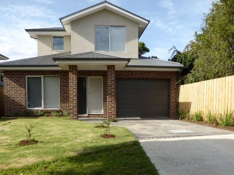 3 Nolan Avenue, Mooroolbark VIC 3138