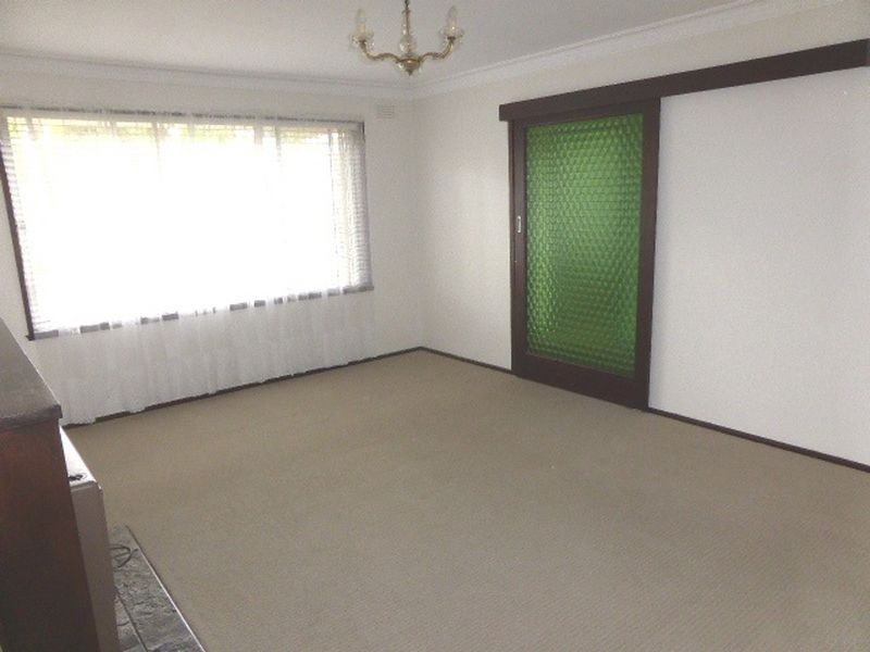 133 Esther Crescent, Mooroolbark VIC 3138