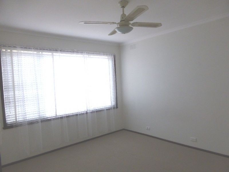133 Esther Crescent, Mooroolbark VIC 3138
