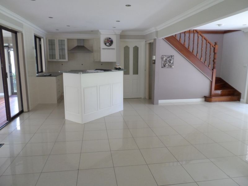 24 Mountain Drive, Mooroolbark VIC 3138