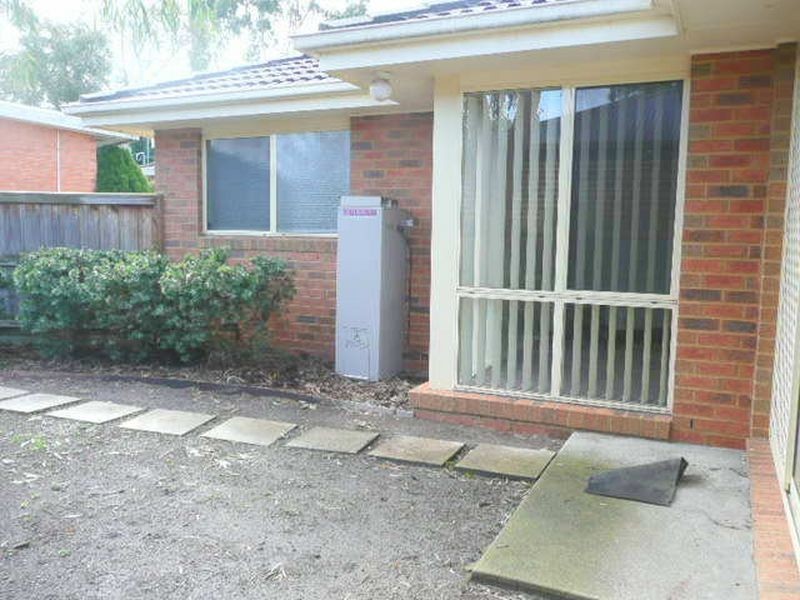 2/44 Geoffrey Dive, Kilsyth VIC 3137