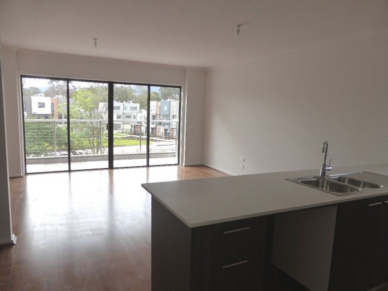 8 Recess Concourse, Mooroolbark VIC 3138