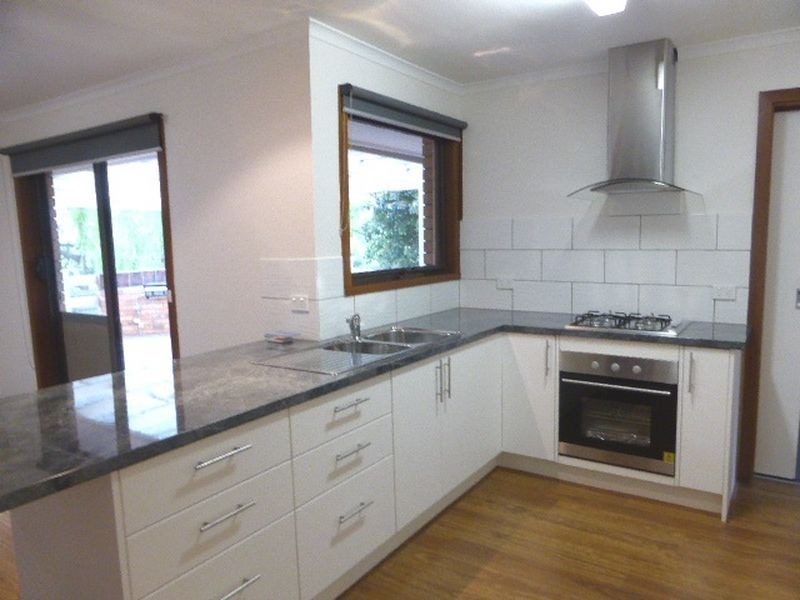 54 Churchill Drive, Mooroolbark VIC 3138