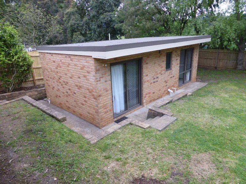 54 Churchill Drive, Mooroolbark VIC 3138