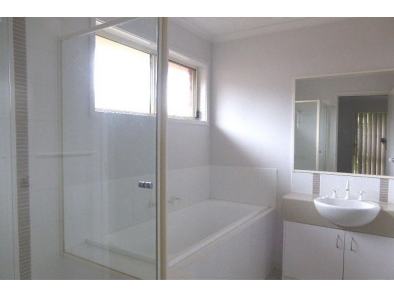 18 Smithacres Road, Montrose VIC 3765