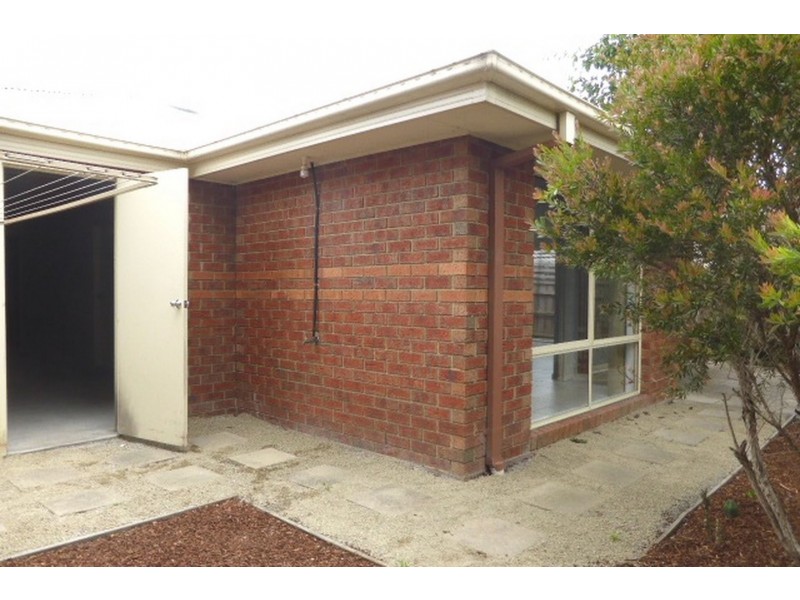 18 Smithacres Road, Montrose VIC 3765