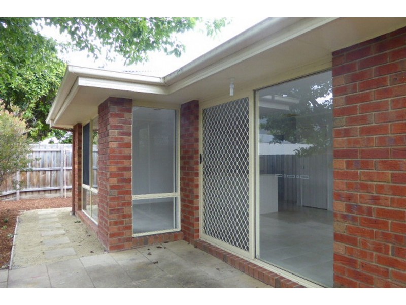 18 Smithacres Road, Montrose VIC 3765