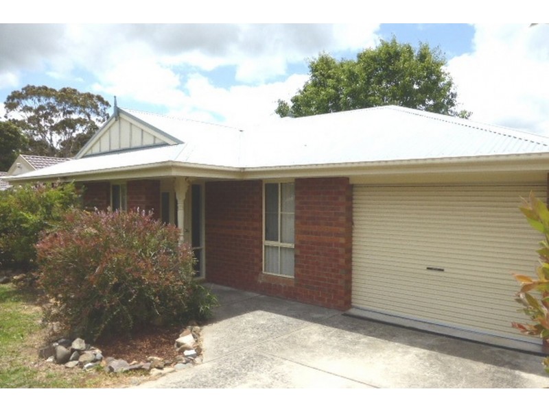 18 Smithacres Road, Montrose VIC 3765