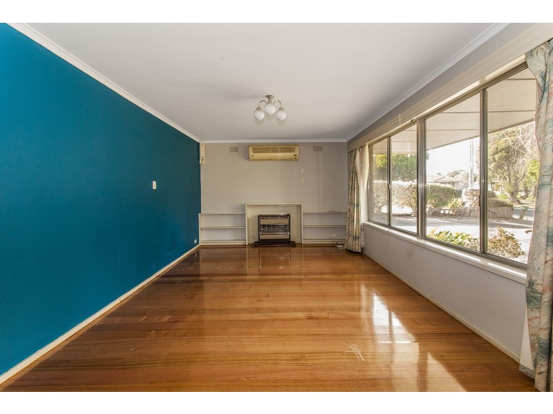 50 Croydondale Drive, Mooroolbark VIC 3138