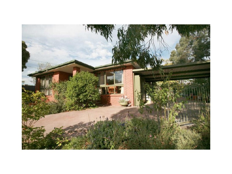 64 Huntingdale Drive, Chirnside Park VIC 3116