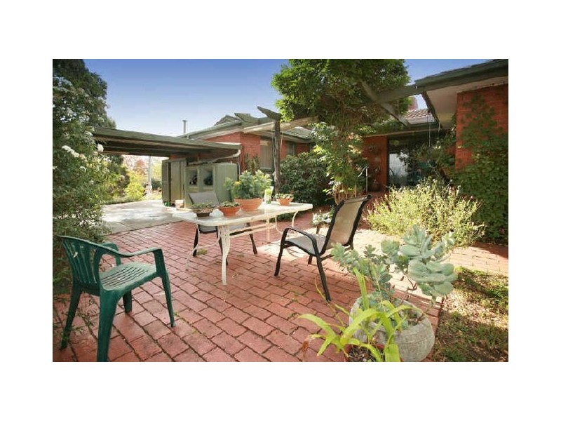 64 Huntingdale Drive, Chirnside Park VIC 3116