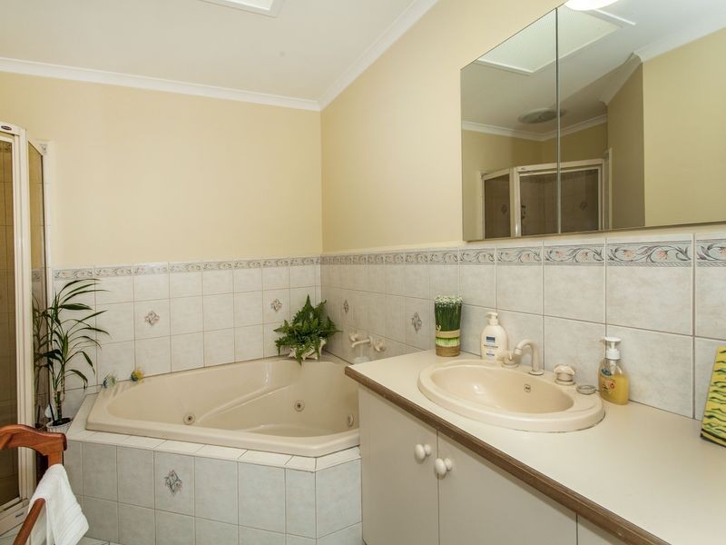 23 Mathew Place, Mount Evelyn VIC 3796