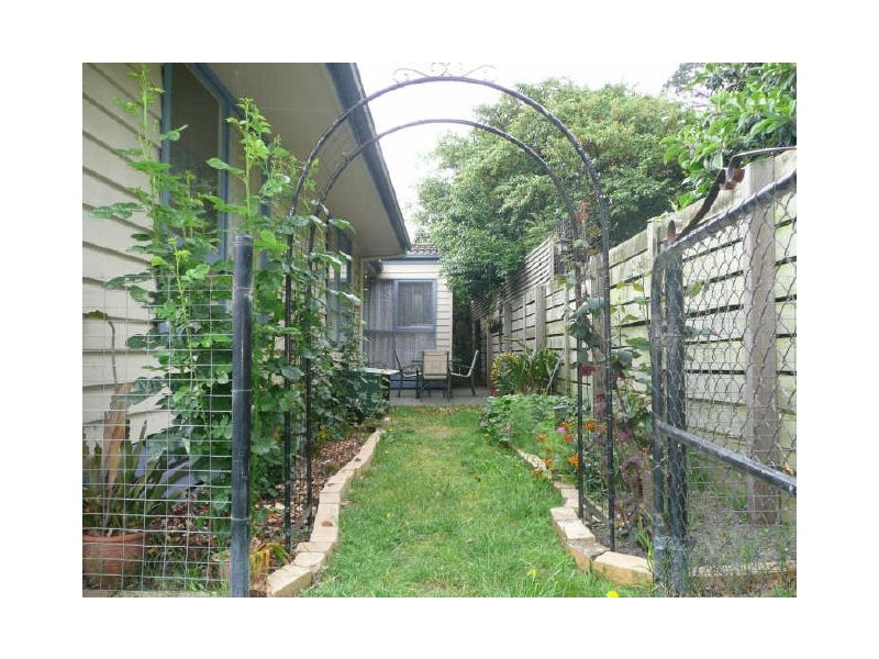 5a Russo Place, Kilsyth VIC 3137