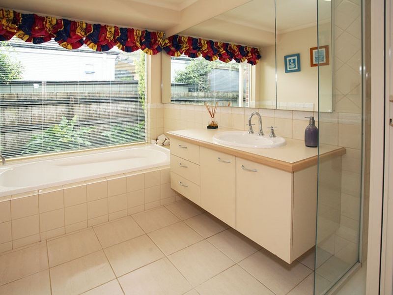 145-147 Lakeview Drive, Lilydale VIC 3140