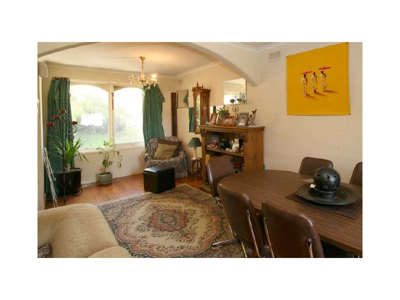 48 Woodville Road, Mooroolbark VIC 3138