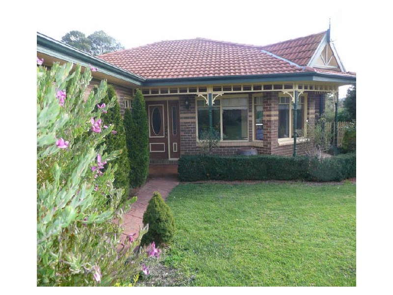 50 Blue Ridge Drive, Mooroolbark VIC 3138