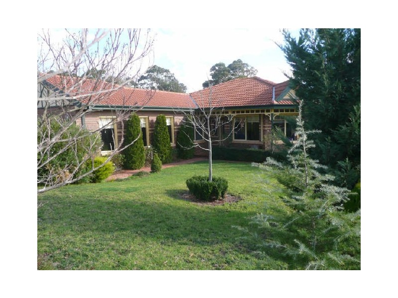 50 Blue Ridge Drive, Mooroolbark VIC 3138