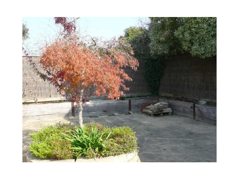 7 Manchester Road, Mooroolbark VIC 3138