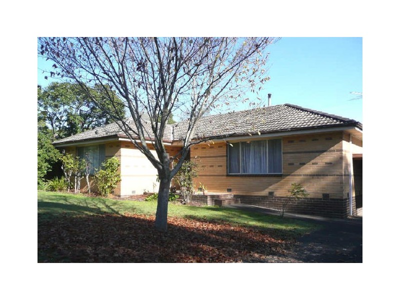 13 Bambra Street, Croydon VIC 3136