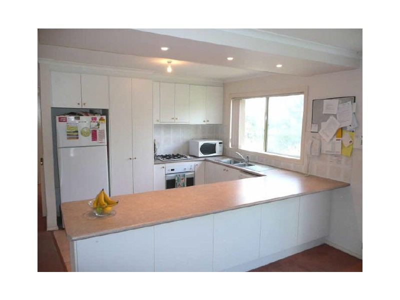 4 Peter Court, Mooroolbark VIC 3138